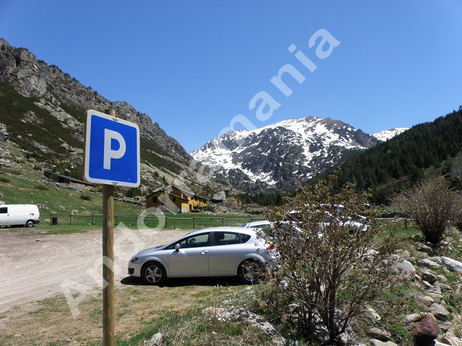 Parking vall&eacute;e d'Incl&egrave;s (Andorre)
