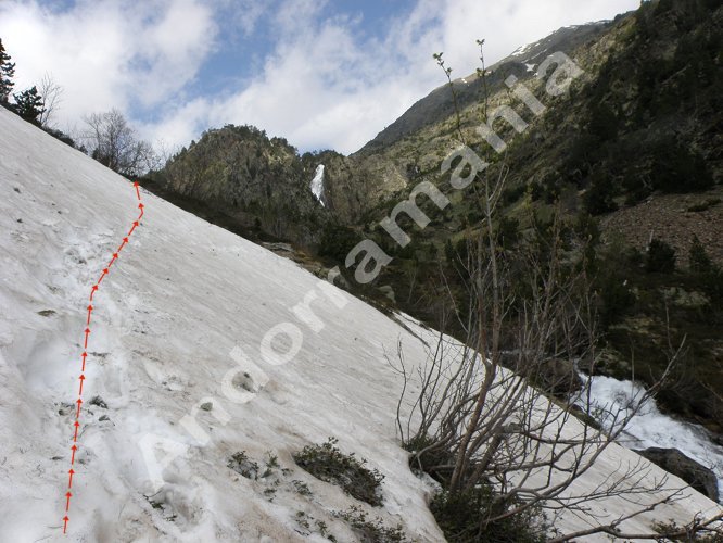 Pic de Comapedrosa Andorra - Andorre - Passage de n�v�s.